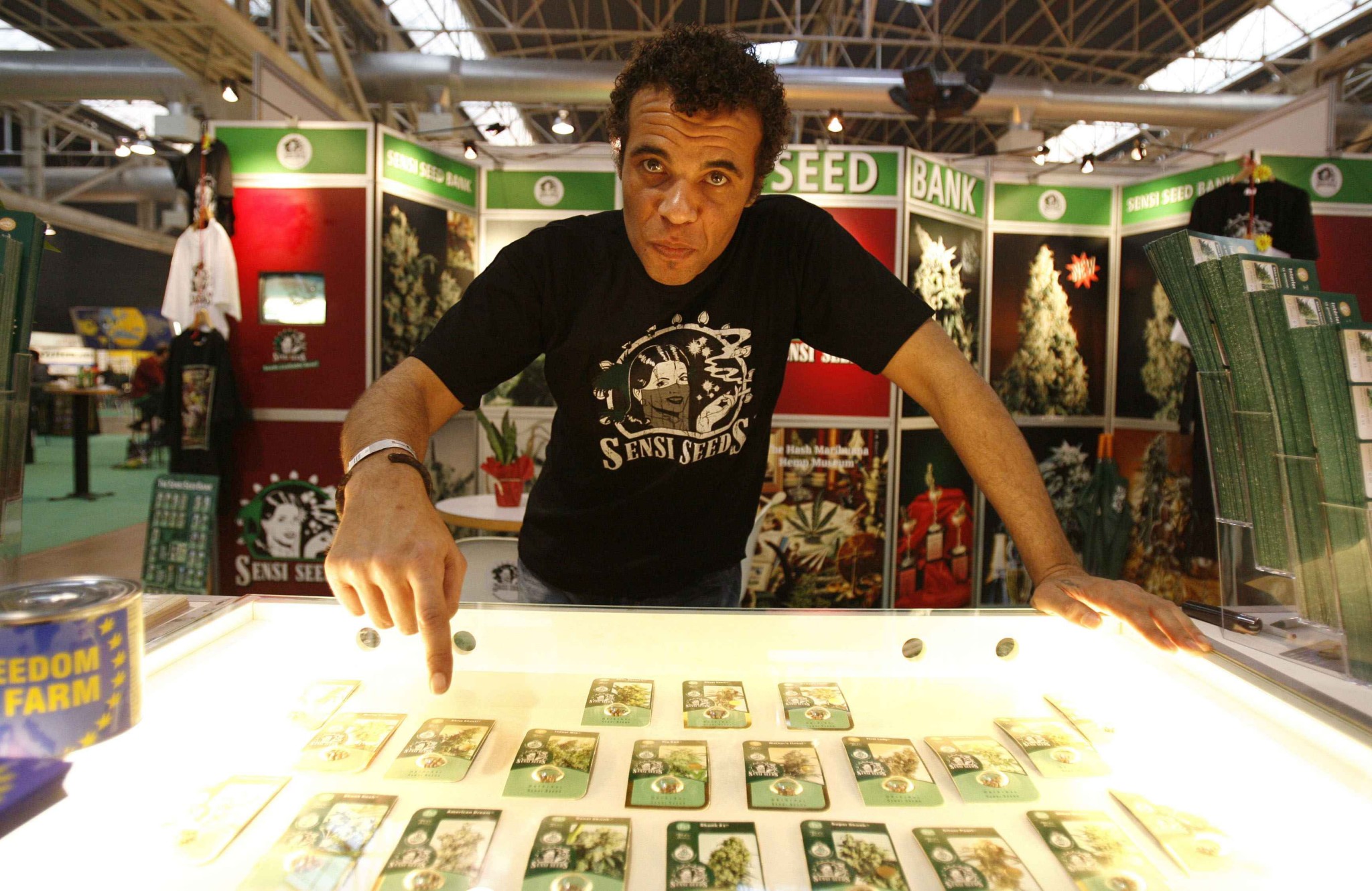Un negoci amb potencial. Des de fa 14 anys se celebra a Barcelona el saló Spannabis, la fira del sector del cànnabis més important d'Europa. Aquest any, abans de Spannabis, la capital catalana també acollirà el fòrum d'inversions de cànnabis més important del món / Efe