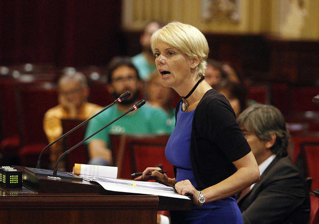 Aina Maria Aguiló, la més furibundament anticatalanista del PP, és molt probable que a l'hora de la veritat demani el vot per a Bauzà / Isaac Buj