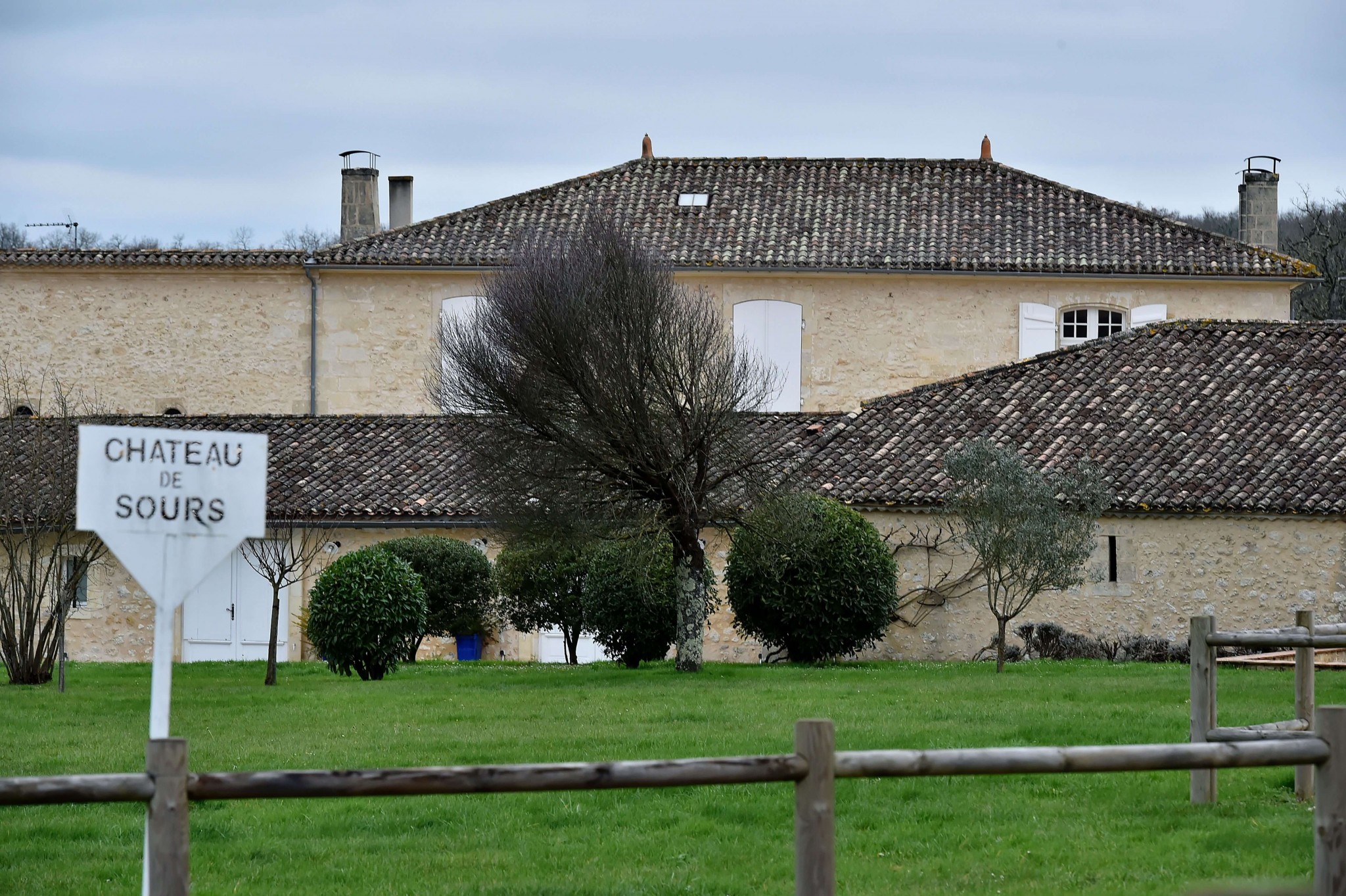 Chateau de Sours