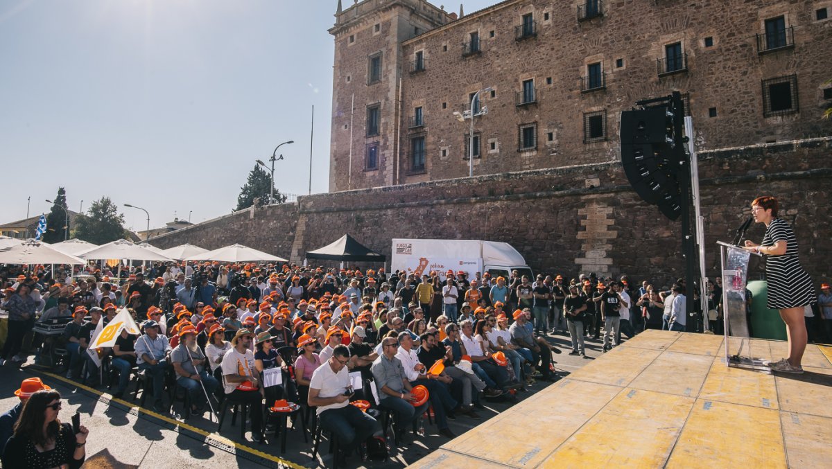 Bloc, una refundació ideològica amb oposició interna - Vimarsana News