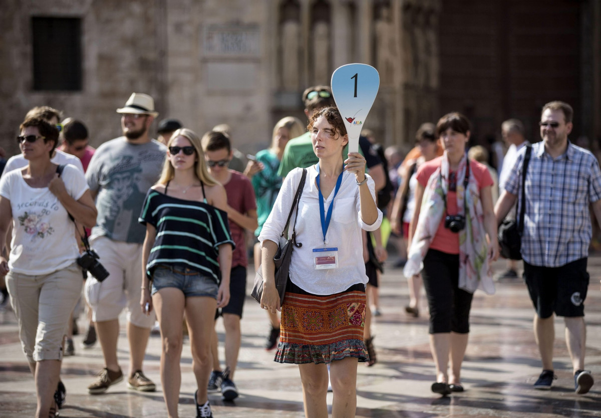 Les Llargues Vacances De La Taxa Tur stica Valenciana El Temps