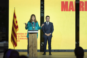 Maria del Mar Bonet amb la Medalla d'Or