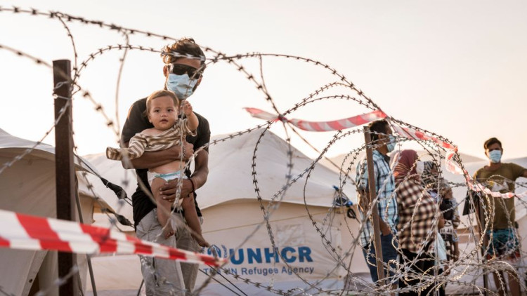 Famílies refugiades al campament de Lesbos, a Grècia. Der Spiegel