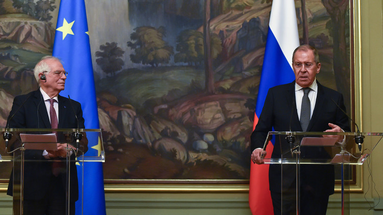 L'Alt Representant de la UE, Josep Borrell, en una roda de premsa conjunta amb el ministre d'exteriors rus, Sergei Lavrov, a Moscou el 5 de febrer del 2021. Agència Catalana de Notícies