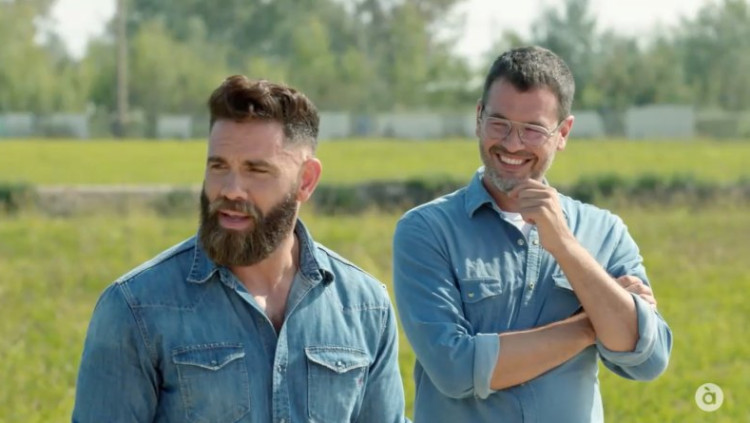 El novembre passat À Punt i TV3 van emetre un 'crossover' dels populars programes de gastronomia 'Joc de cartes' i 'Cartes en joc'