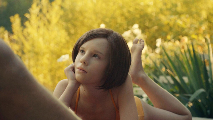 The Trouble with Being Born (Del inconveniente de haber nacido)