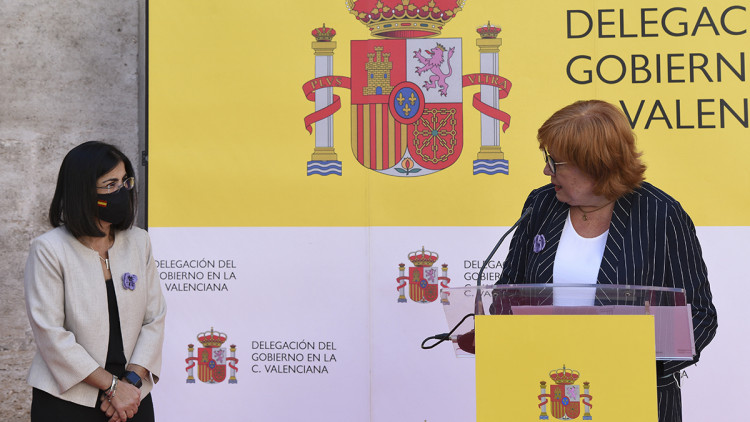 Glòria Calero, delegada del Govern espanyol al País Valencià, al costat de la ministra Carolina Darias. Europa Press