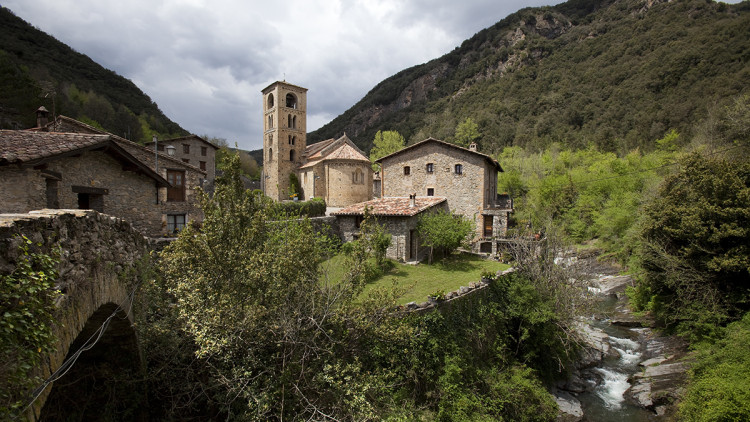 Església de Sant Cristòfol de Beget. Maria Geli - Pilar Planagumà. Arxiu Imatges PTCBG-2