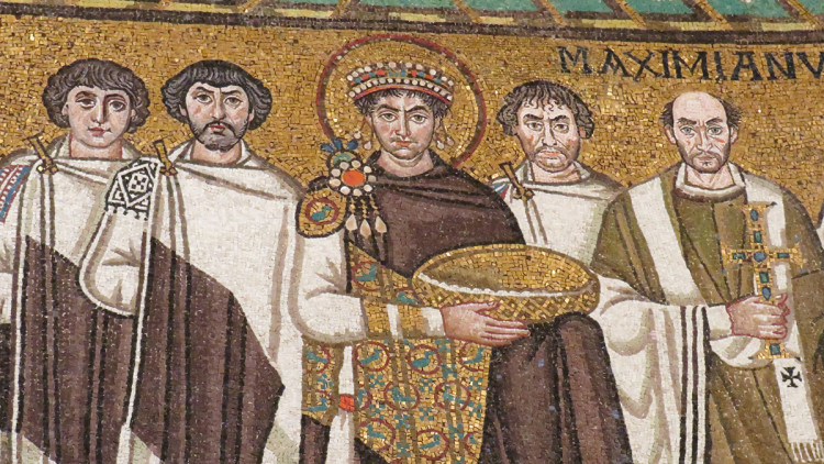Al segle VI, l’emperador bizantí Justinià fou objecte d’una teoria de la conspiració, possiblement la primera o, almenys, la primera coneguda.