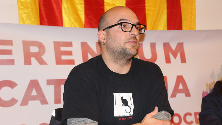 El regidor de la CUP-Capgirem Vic, Joan Coma, durant la xerrada organitzada per l'ANC England el dissabte 1 d'abril de 2017 a Londres. Agència Catalana de Notícies