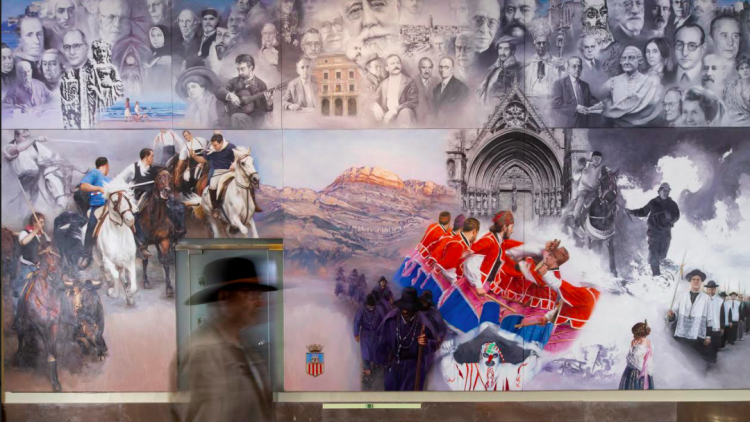 Un dels murals que es poden veure en el vestíbul de la Diputació de Castelló. En aquest hi ha representats homes i dones notables de les comarques del nord.. Carme Ripollés