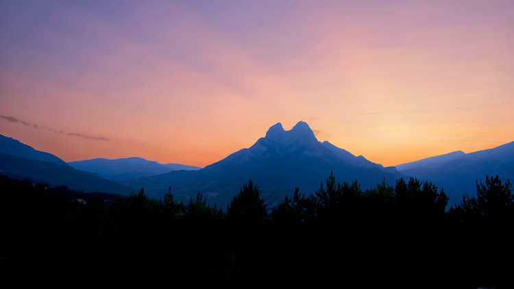 Pedraforca. 2019 J. Blanco / Shutterstock