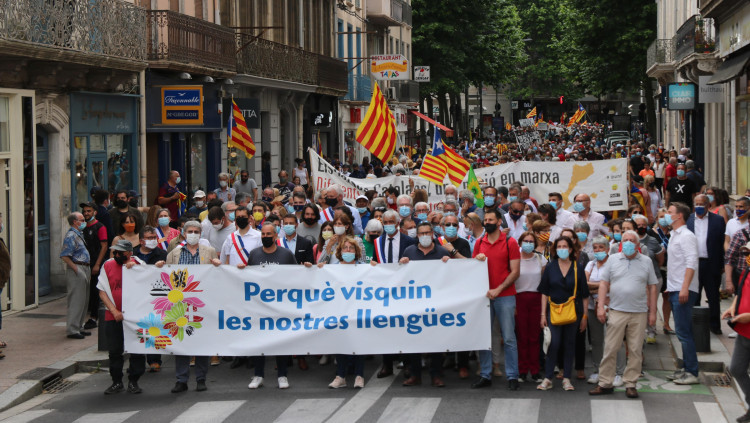 Pla general de la manifestació que ha transcorregut pel centre de Perpinyà aquest dissabte 29 de maig de 2021. Agència Catalana de Notícies