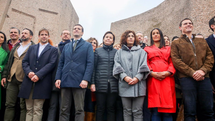 Santiago Abascal, Pablo Casado i Albert Rivera| Europa Press