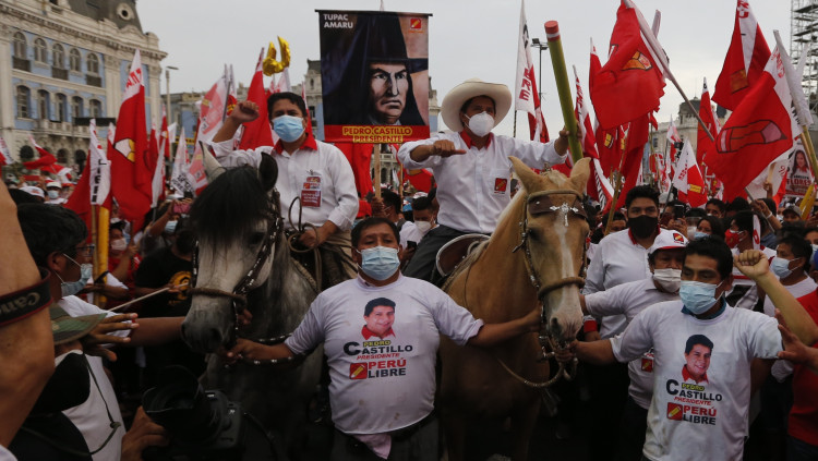 El candidat de l'esquerra, Pedro Castillo, a cavall i amb el seu barret, qui ha guanyat les presidencials peruanes| Europa Press