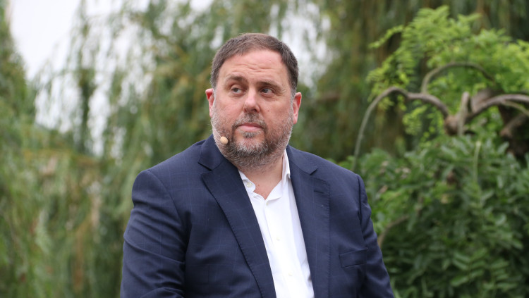 Pla mitjà del president d'ERC, Oriol Junqueras, en la presentació del seu llibre el 19 de juny del 2021. Agència Catalana de Notícies