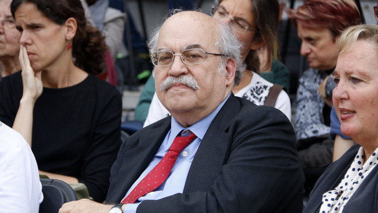 L'exconseller d'Universitats, Recerca i Economia Andreu Mas-Colell a primera fila d'un acte d'ERC sobre educació amb el candidat per Barcelona Ernest Maragall. Imatge del 8 de maig de 2019. Agència Catalana de Notícies