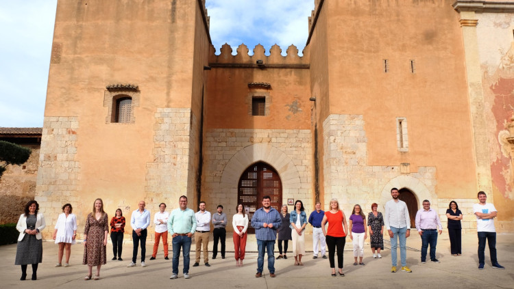 Tots els membres de la candidatura d'Àlex Ruiz en una foto conjunta a Simat de la Valldigna (Safor). Àngels Selfa