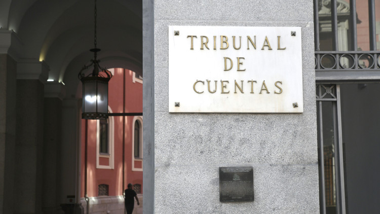 Porta de la seu del Tribunal de Comptes. Europa Press