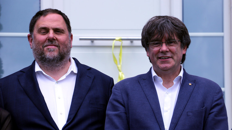 El líder d'ERC Oriol Junqueras i el líder de JxCat Carles Puigdemont a Waterloo, a Bèlgica, el 7 de juliol de 2021. Agència Catalana de Notícies