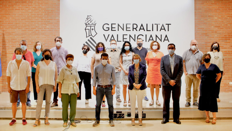 Trobada entre els agents socials i la conselleria d'Educació, Cultura i Esports| ACPV