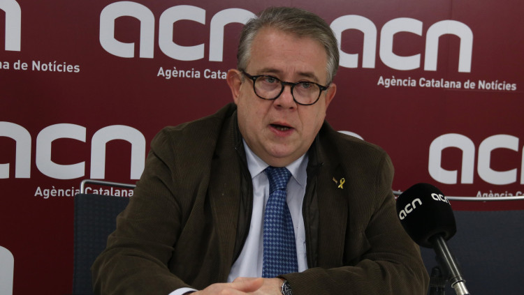 Primer pla de Jaume Padrós del Col·legi de Metges de Barcelona, el 30 de novembre de 2018 a la seu de l'ACN. Agència Catalana de Notícies