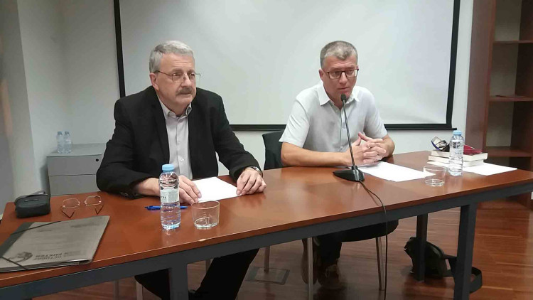 Joan Pujadas i Josep Ferrer, editors de la correspondència entre Fuster i Riera Llorca.