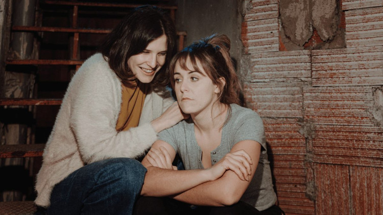 Marta Ossó i Laura Daza a 'La meva violència', de la companyia Produït per H.I.I.I.T.. Sílvia Poch