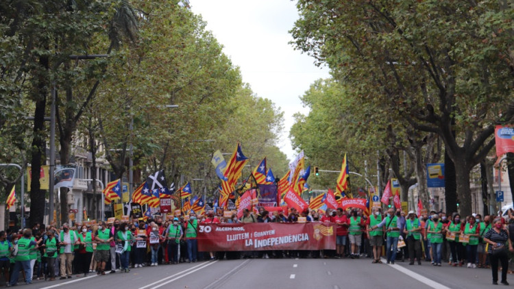 Pla general durant la mobilització de l'ANC per commemorar el 3-O. Imatge del 3 d'octubre de 2021. Agència Catalana de Notícies