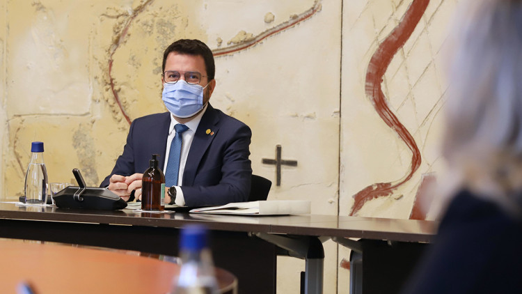 El president de la Generalitat, Pere Aragonès, encapçala la reunió setmanal del Consell Executiu a Palau, el 5 d'octubre de 2021. Agència Catalana de Notícies