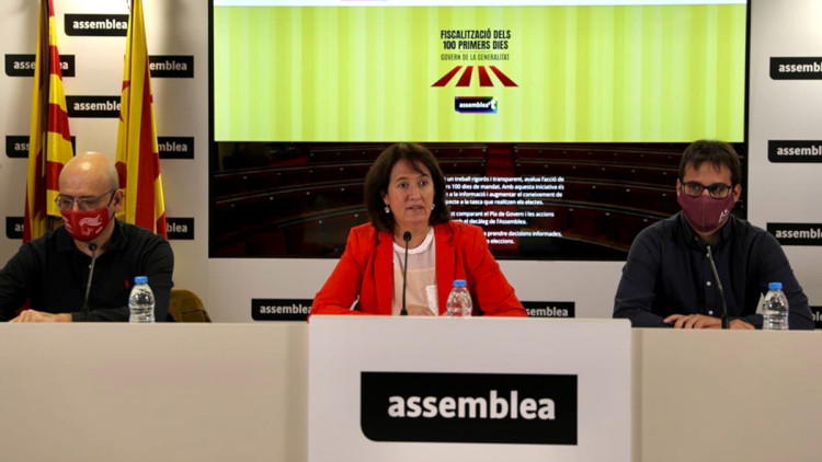 Pla general de la roda de premsa de l'ANC, amb Elisenda Paluzie, el 14 d'octubre de 2021. Agència Catalana de Notícies