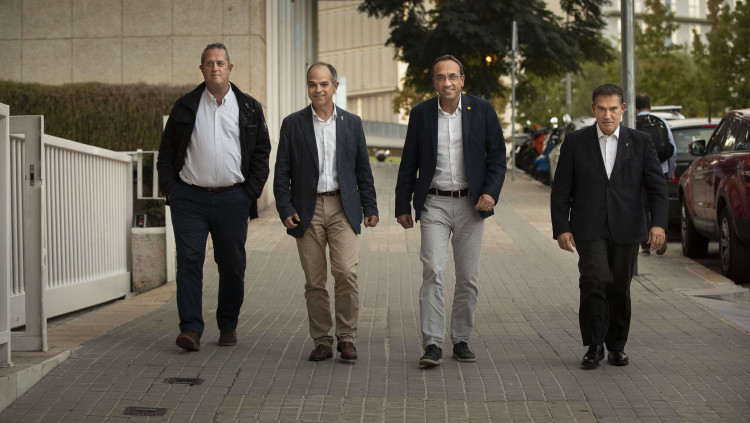 Joaquim Forn, Jordi Turull, Josep Rull i Jaume Alonso-Cuevillas. Jordi Play