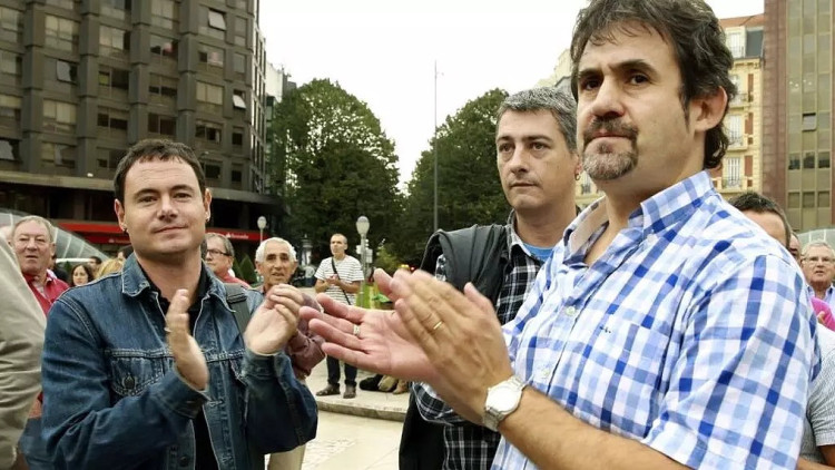 Hasier Arraiz, Oskar Matute i Pello Urizar, les tres persones que van dur el pes de les negociacions per crear EH Bildu, al davant del Tribunal d’Estrasburg.