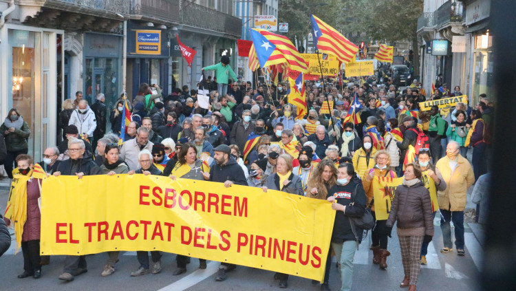 Pla general de la manifestació aquest dissabte 6 de novembre de 2021 a Perpinyà
