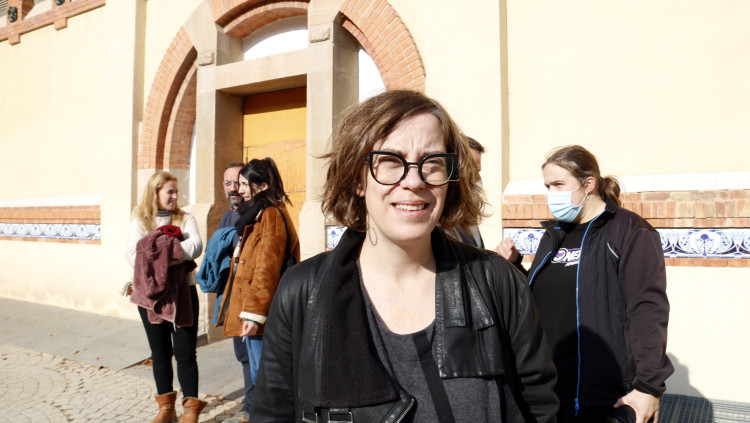 Pla mig de la diputada de la CUP Eulàlia Reguant, en l'acte de suport a Pau Juvillà, al Teatre de l'Escorxador de Lleida. Agència Catalana de Notícies