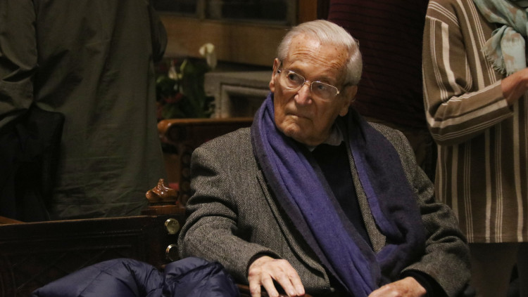 L'arquitecte Oriol Bohigas a l'acte d'entrega de la Medalla d’Or al Mèrit Cultural de Barcelona a l'editor Jorge Herralde, el 27 de febrer del 2019. Agència Catalana de Notícies
