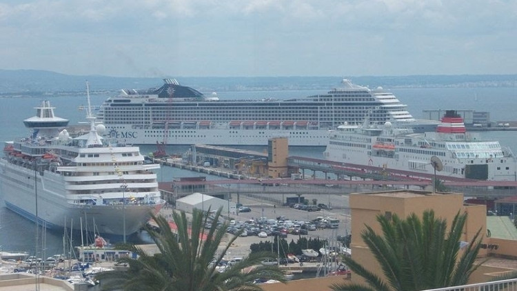 Un megacreuer al port de Palma. Europa Press