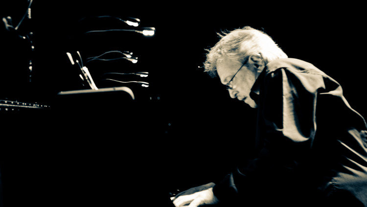 El pianista i compositor Jordi Sabatés durant un concert. Agència Catalana de Notícies