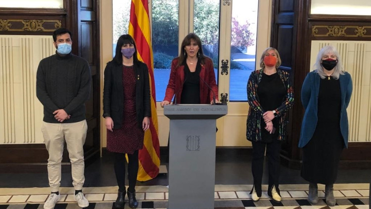 Compareixença de la presidenta del Parlament, Laura Borràs, junt als membres de la Mesa Rubén Wagensberg (ERC), Aurora Madaula (Junts), Alba Vergés (ERC), i la líder de la CUP a la cambra, Dolors Sabater.. Europa Press
