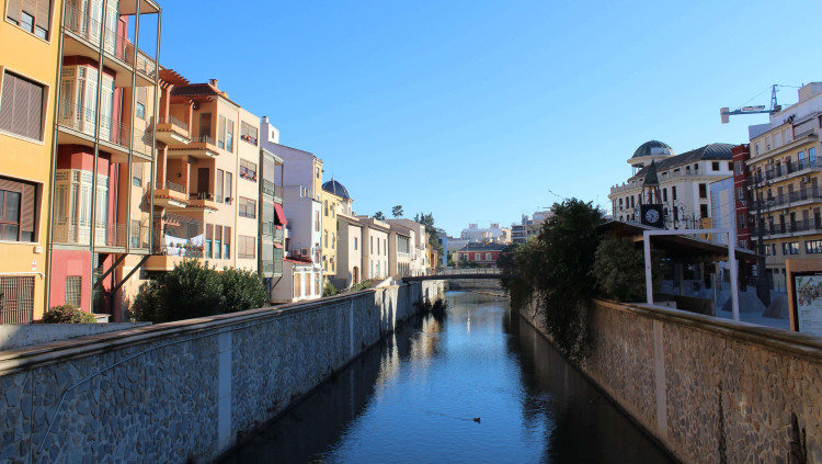 El Segura des del pont del carrer Salesas, a Oriola. Manuel Lillo