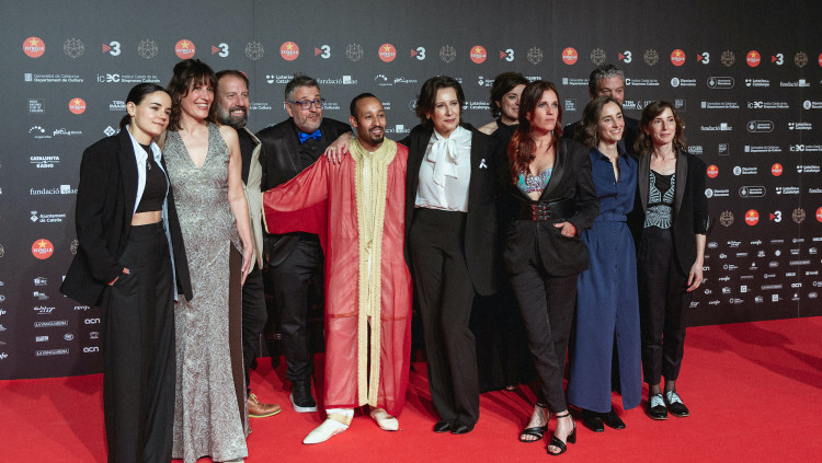 L'equip de Sis dies corrents, a la catifa vermella. Acadèmia catalana de cinema