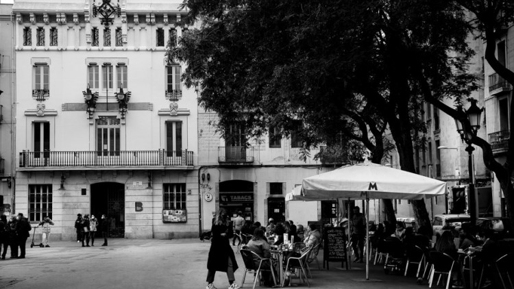 Plaça de la Vila de Gràcia. Jordi Play