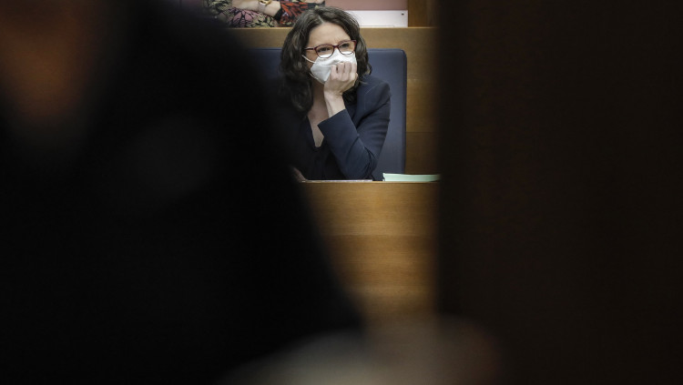 La vicepresidenta valenciana Mónica Oltra, en una sessió parlamentària recent.. Europa Press
