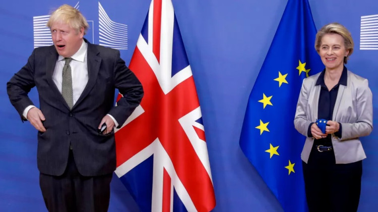 El premier britànic, Boris Johnson, amb Ursula Von der Leyen, presidenta de la Comissió Europea. Der Spiegel