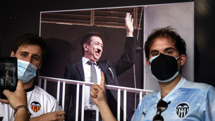 Protesta contra el propietari del València CF, el singapurès Peter Lim. Europa Press