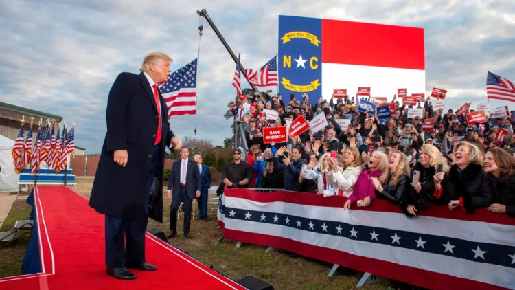 Míting de Donald Trump. Der Spiegel