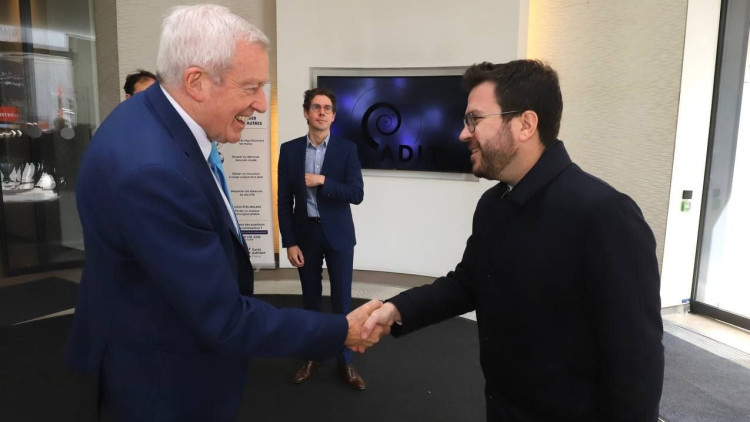 Reunió de Pere Aragonès amb els representants del Sindicat d’Energies Renovables francès. Europa Press