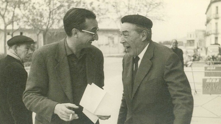 Josep Pla i Joan Fuster, en una de les seves trobades, a Cullera, el 1964. Foto: Francesc Giner Perepérez.