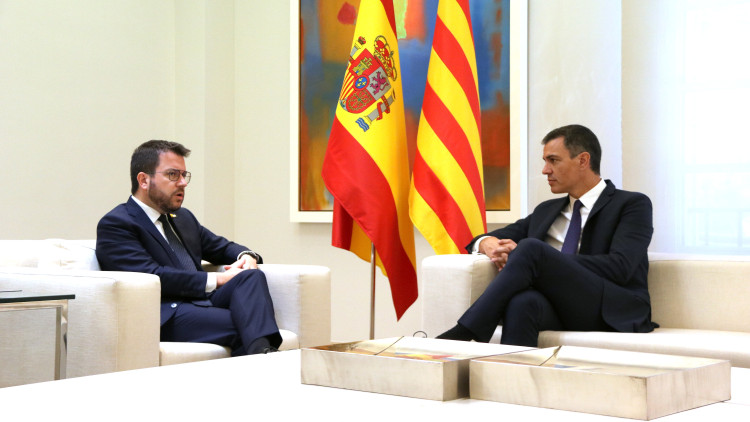 Aragonès i Sánchez s'han reunit a Moncloa aquest divendres. ACN