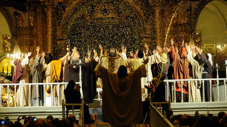 Com cada agost, Elx viurà la seva Festa, el "Misteri", reviurà la devoció mariana dels seus ancestres convertida en obra d’art, en referent cultural i en testimoni de catalanitat.